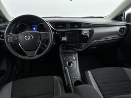 Toyota Auris_Touring_Sports
