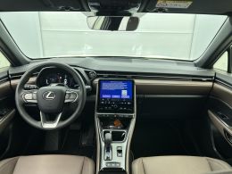 Lexus LBX