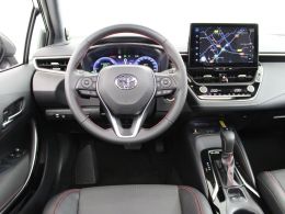 Toyota Corolla_Touring_Sports