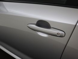 Toyota Corolla_Touring_Sports