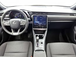 Lexus LBX