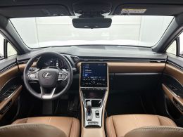 Lexus LBX