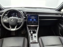 Lexus LBX