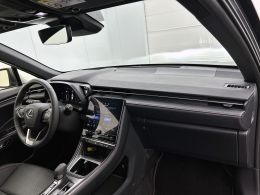 Lexus LBX