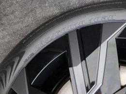 Toyota C-HR+