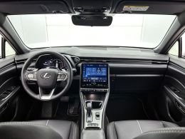 Lexus LBX