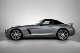 Mercedes-Benz SLS_Roadster