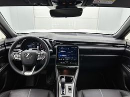 Lexus LBX