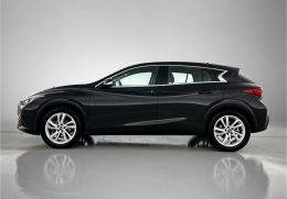 Infiniti Q30