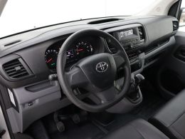 Toyota ProAce_Worker