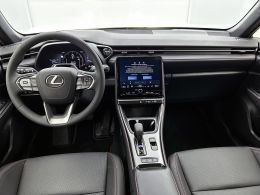 Lexus LBX