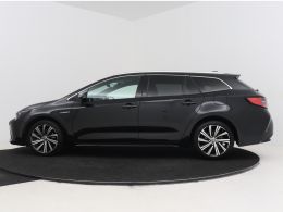 Toyota Corolla_Touring_Sports