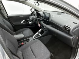 Mazda 2_Hybrid