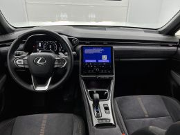 Lexus LBX