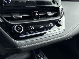 Toyota Corolla_Touring_Sports