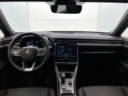 Lexus LBX