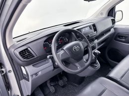 Toyota ProAce_Worker