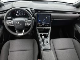 Lexus LBX
