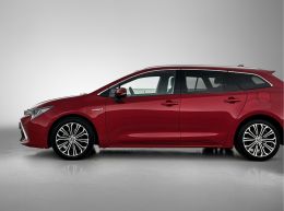 Toyota Corolla_Touring_Sports