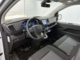 Toyota PROACE_Electric_Worker