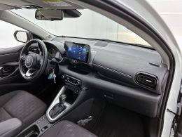 Mazda 2_Hybrid