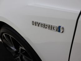 Toyota Corolla_Touring_Sports