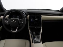 Lexus LBX