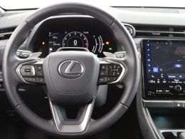 Lexus LBX
