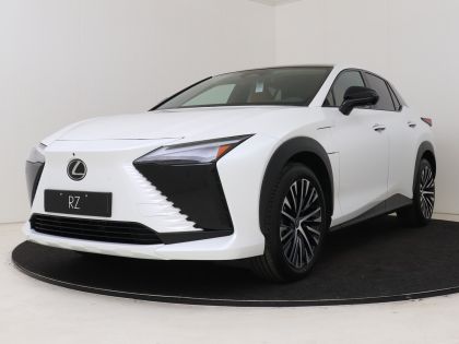 Lexus RZ