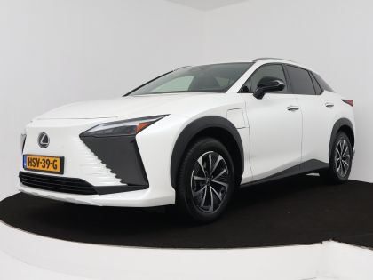 Lexus RZ