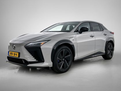 Lexus RZ