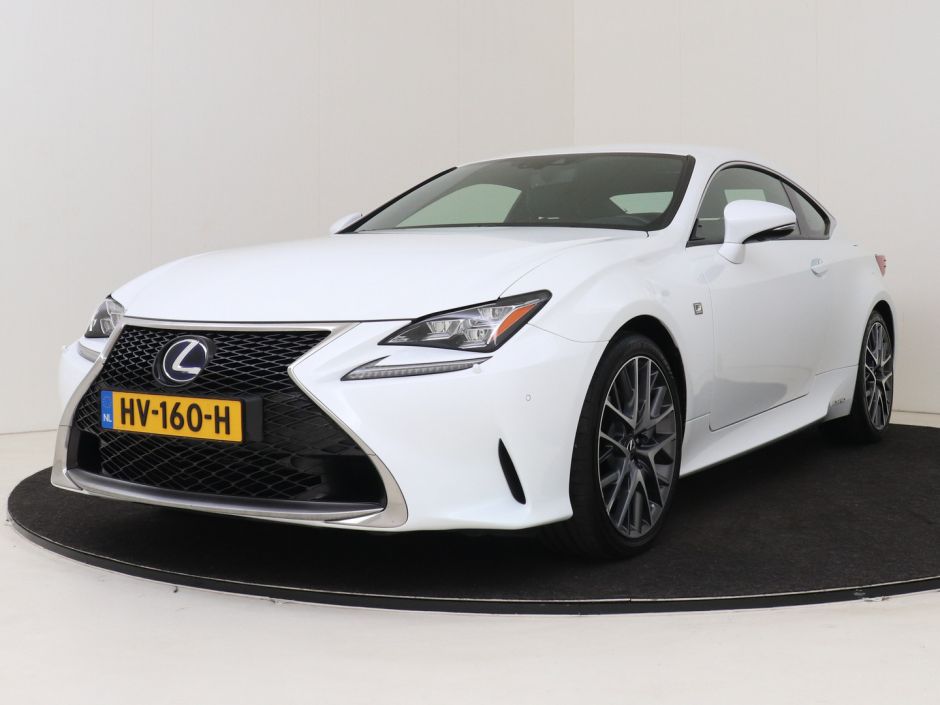 Lexus RC