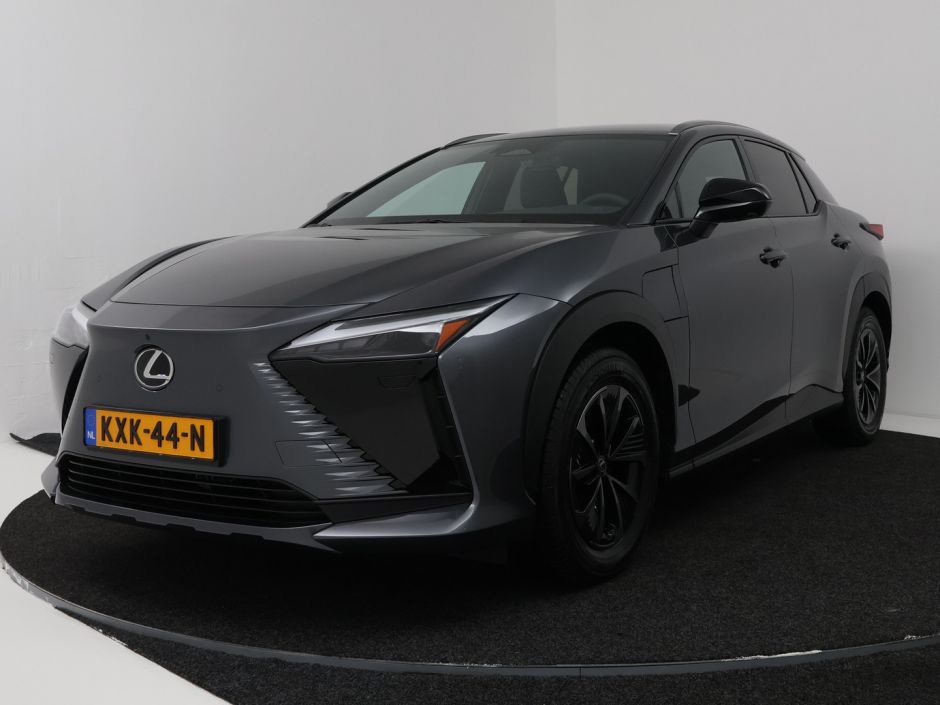 Lexus RZ