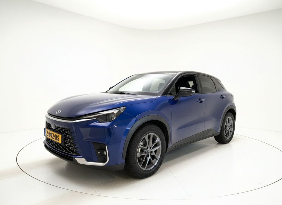 Lexus LBX