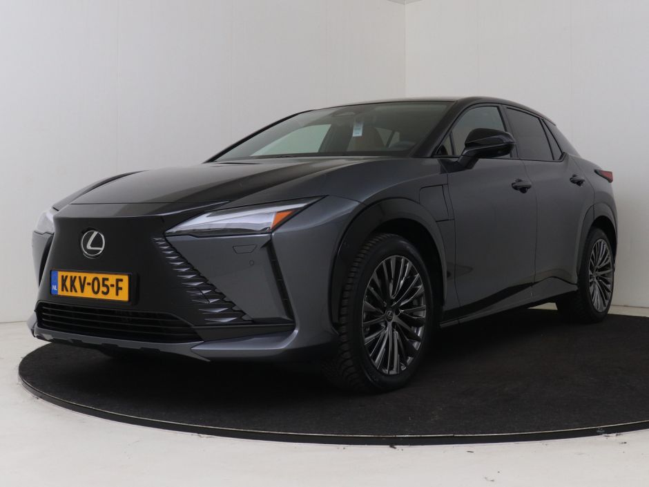 Lexus RZ