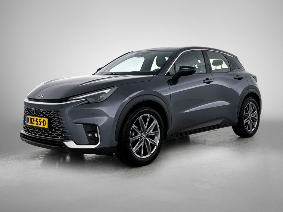 Lexus LBX