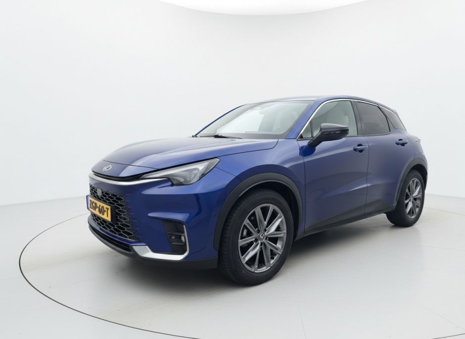Lexus LBX