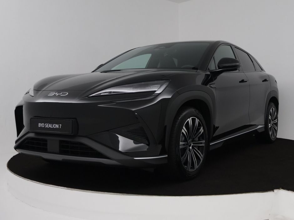 BYD SEALION