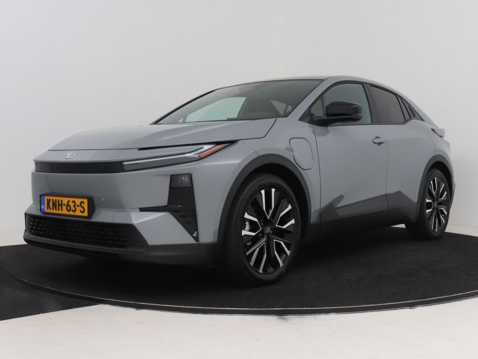 Toyota C-HR+