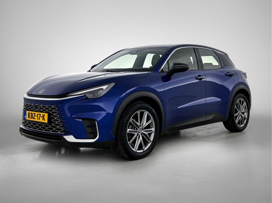 Lexus LBX