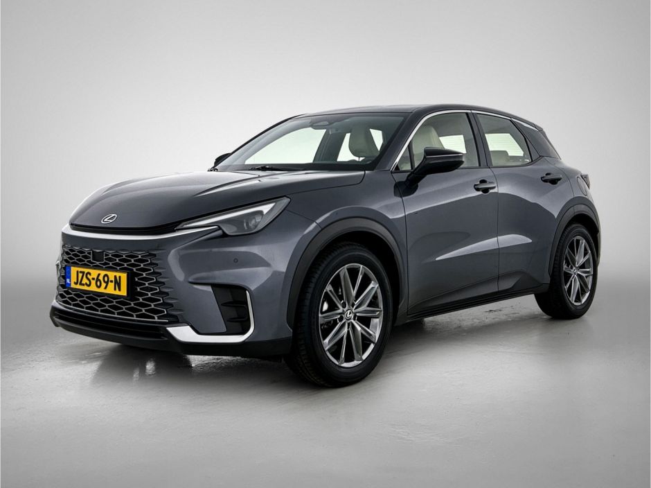 Lexus LBX