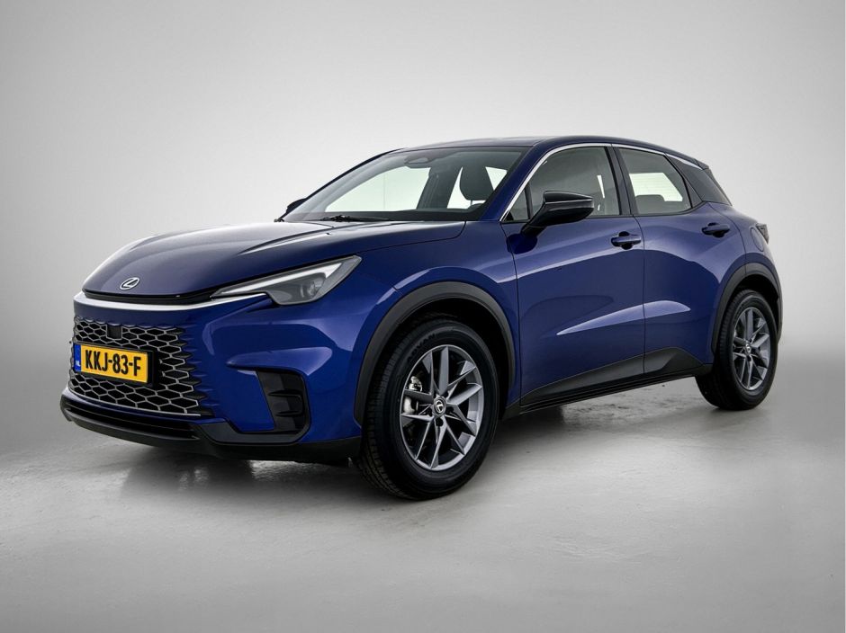 Lexus LBX
