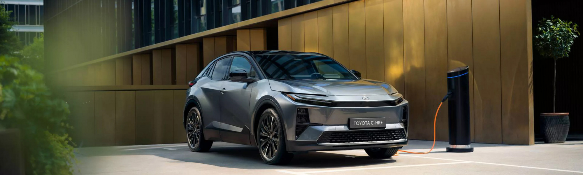 Waarom de Toyota C-HR+ zakelijk zo interessant is